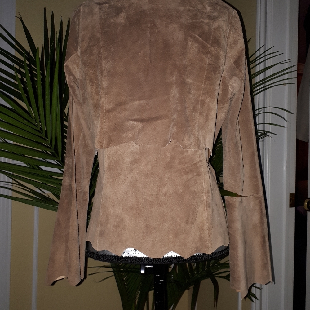 Leather jacket - Picture 6 of 8
